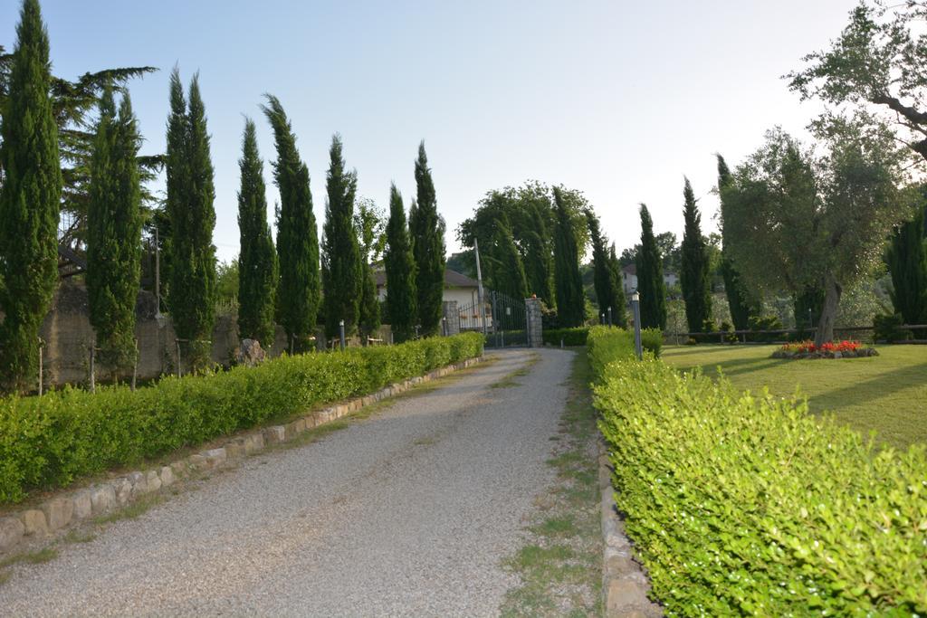 Pinus Rooms Benevento Bagian luar foto