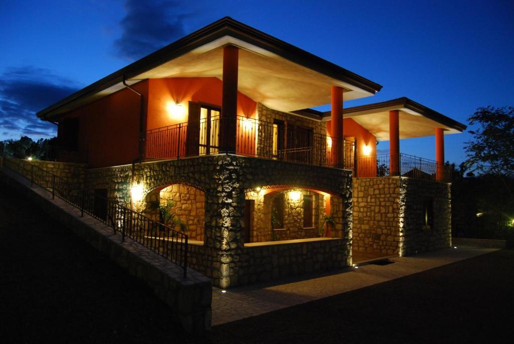 Pinus Rooms Benevento Bagian luar foto